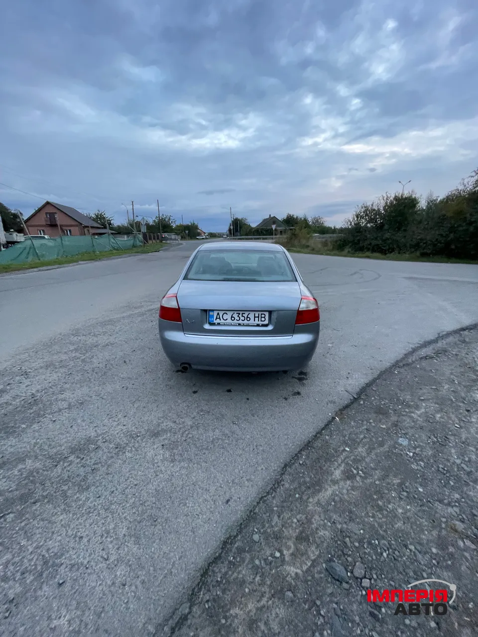 Audi A4 - фото 8