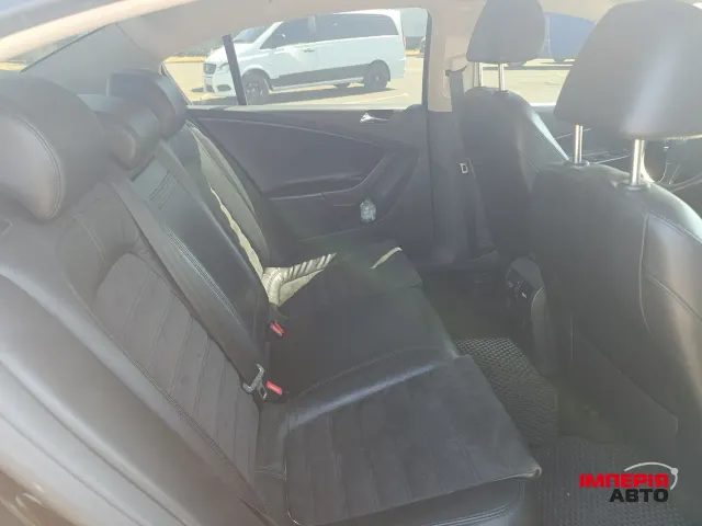 Volkswagen Passat - фото 3