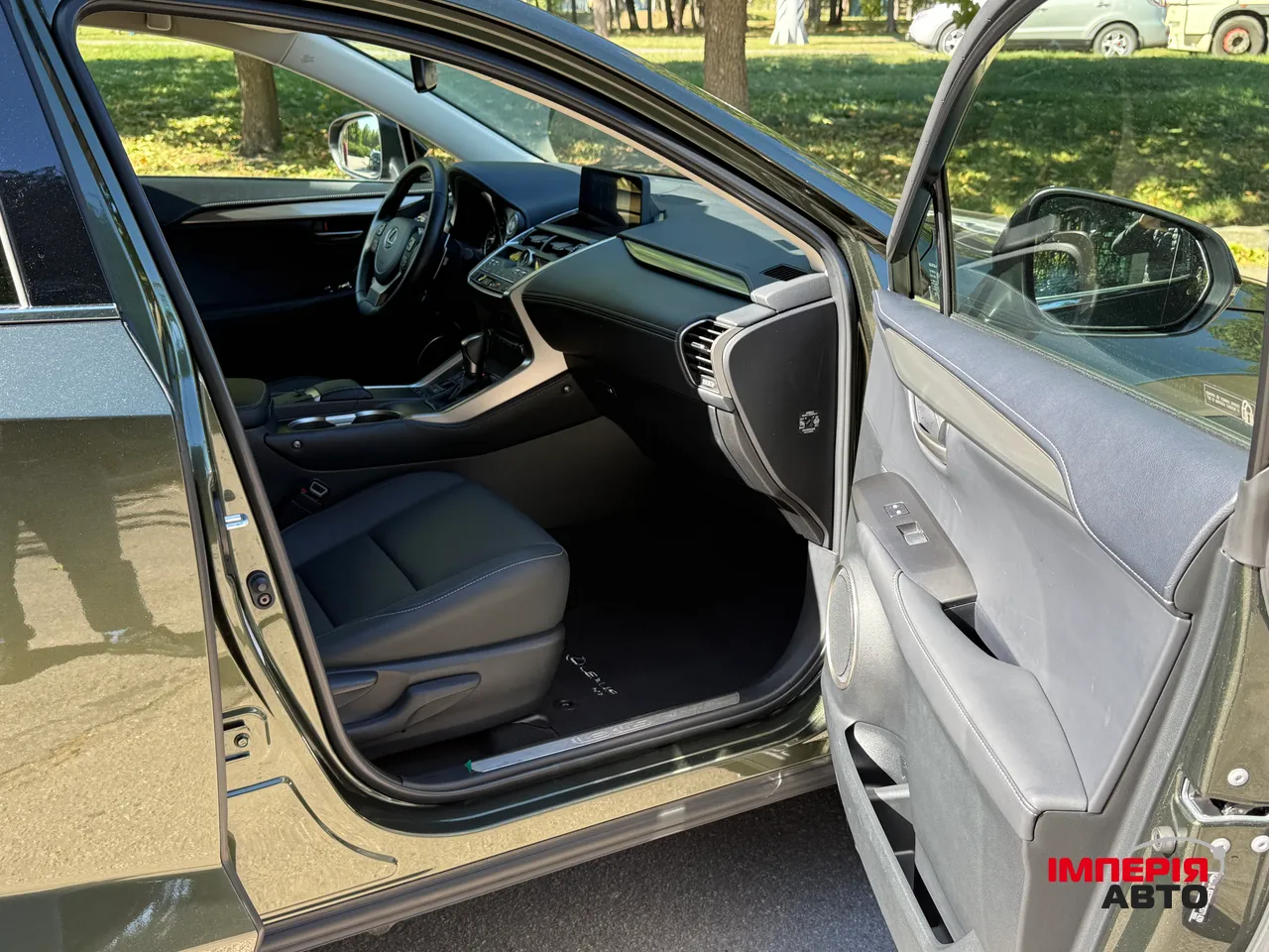 Lexus NX - фото 17