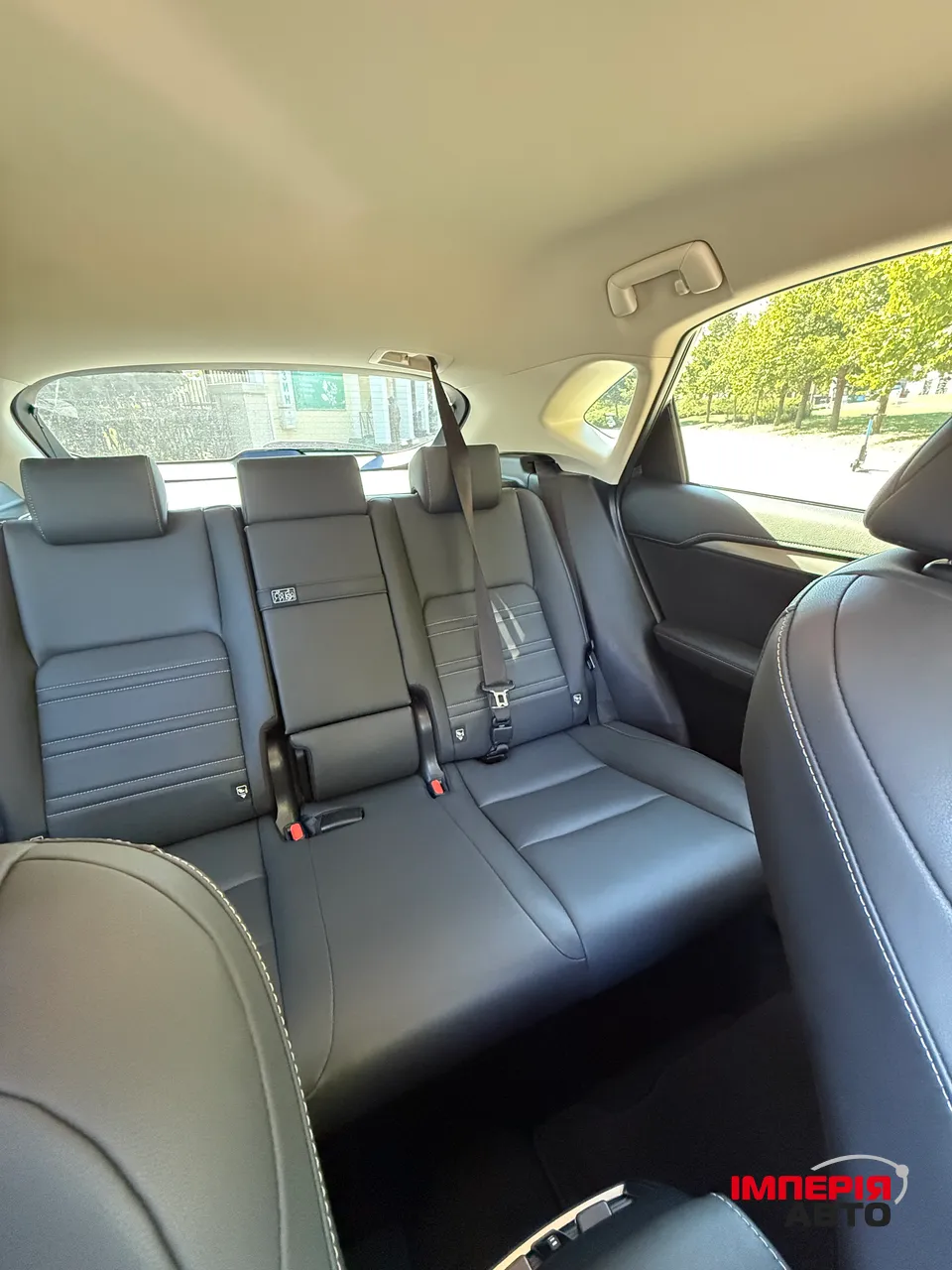 Lexus NX - фото 23