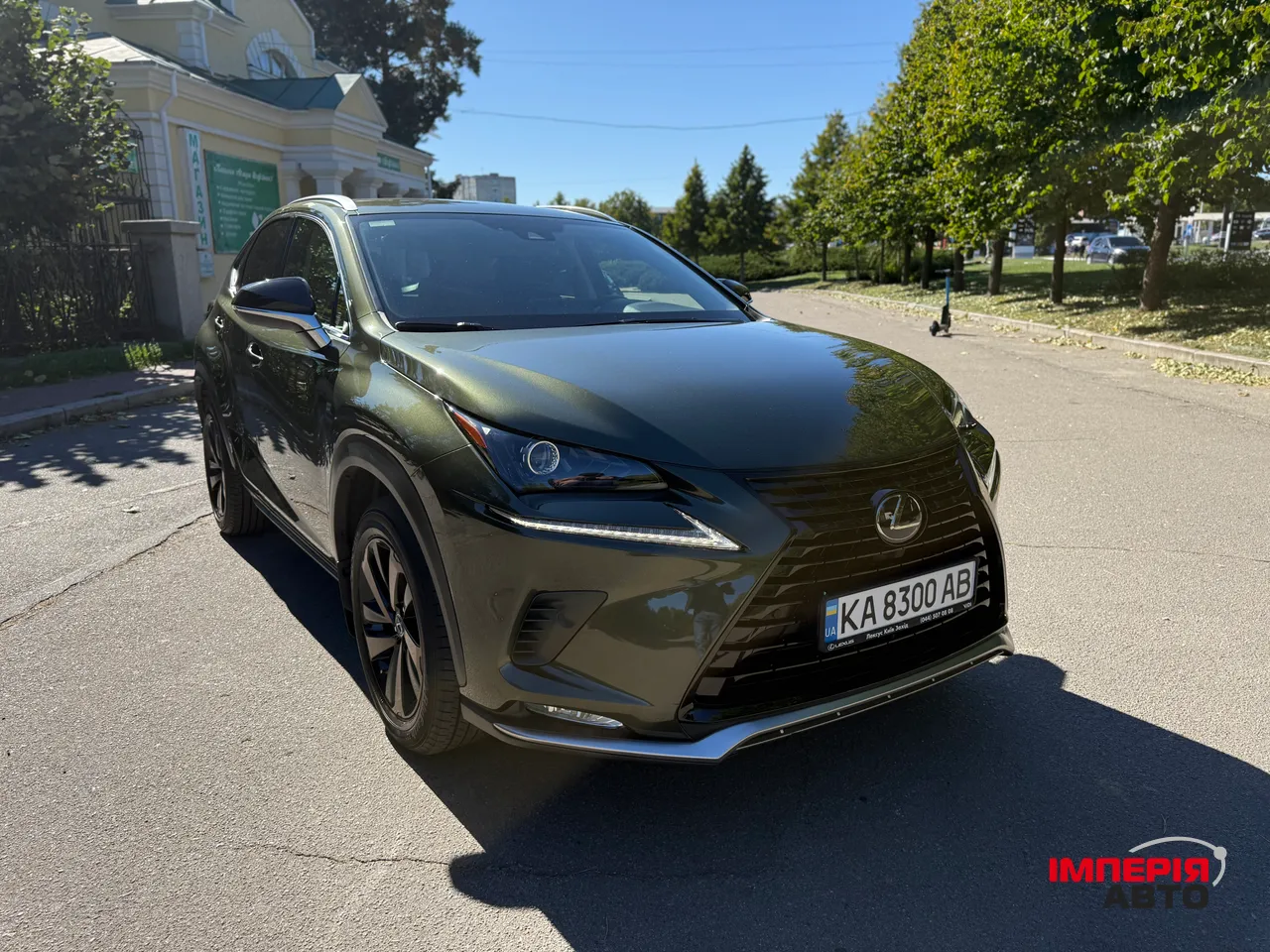 Lexus NX - фото 2