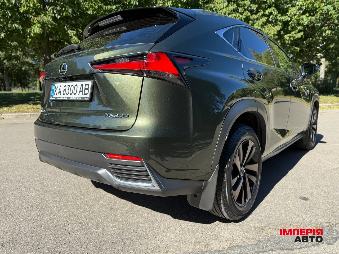 Lexus NX - фото 7