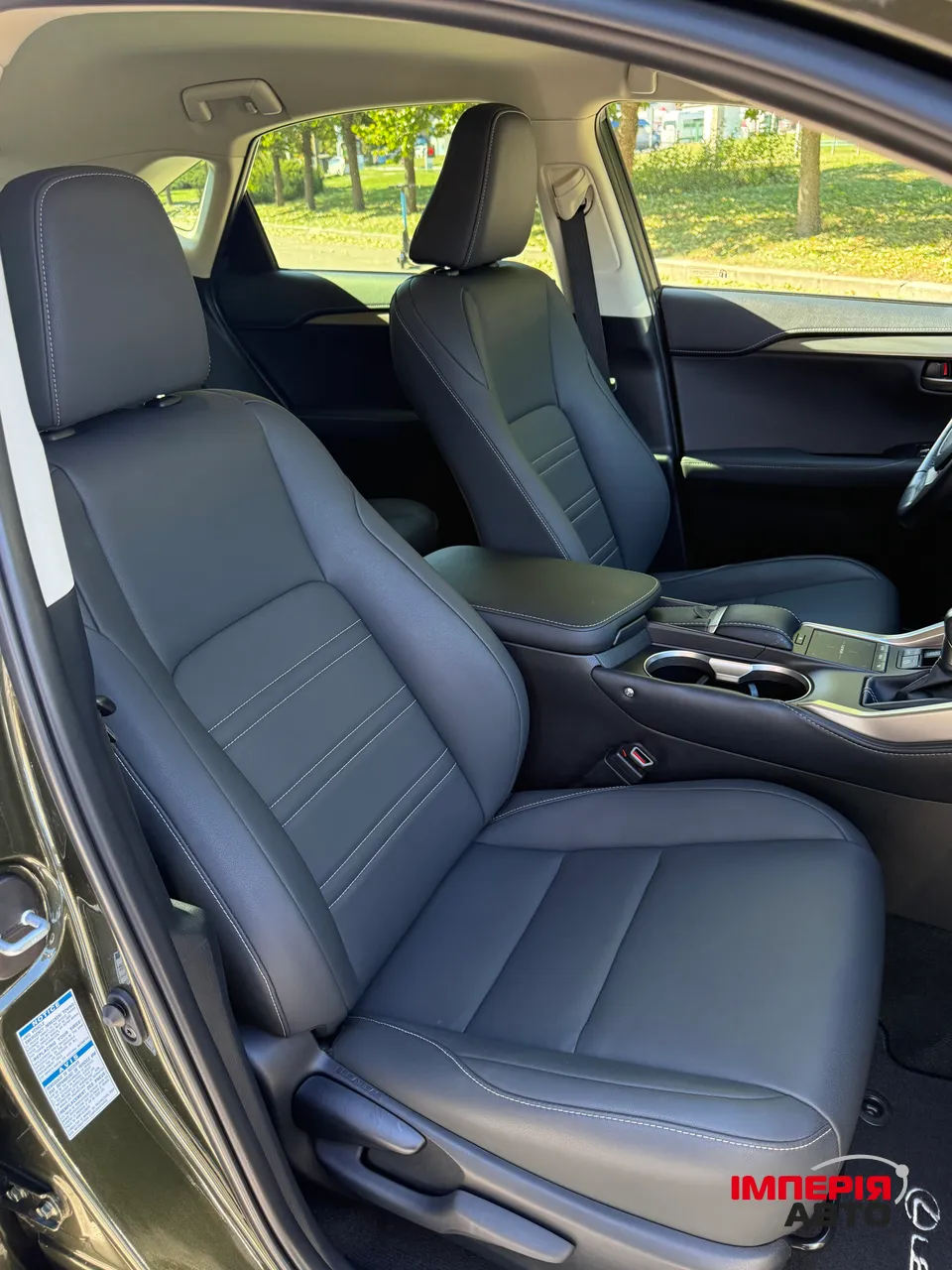 Lexus NX - фото 22