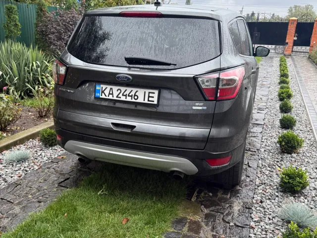 Ford Escape - фото 2