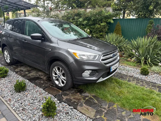 Ford Escape - фото 1
