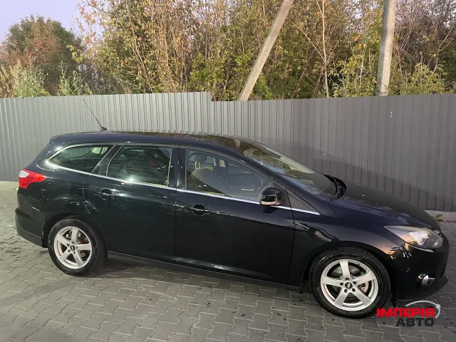 Ford Focus - фото 3