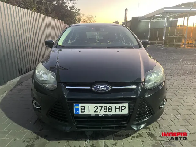 Ford Focus - фото 1