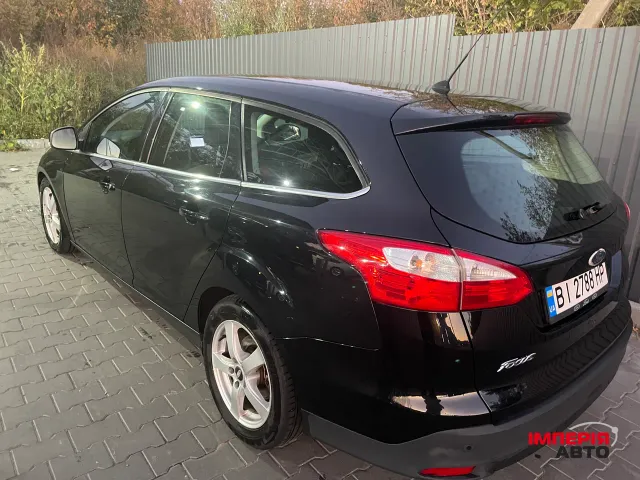 Ford Focus - фото 4