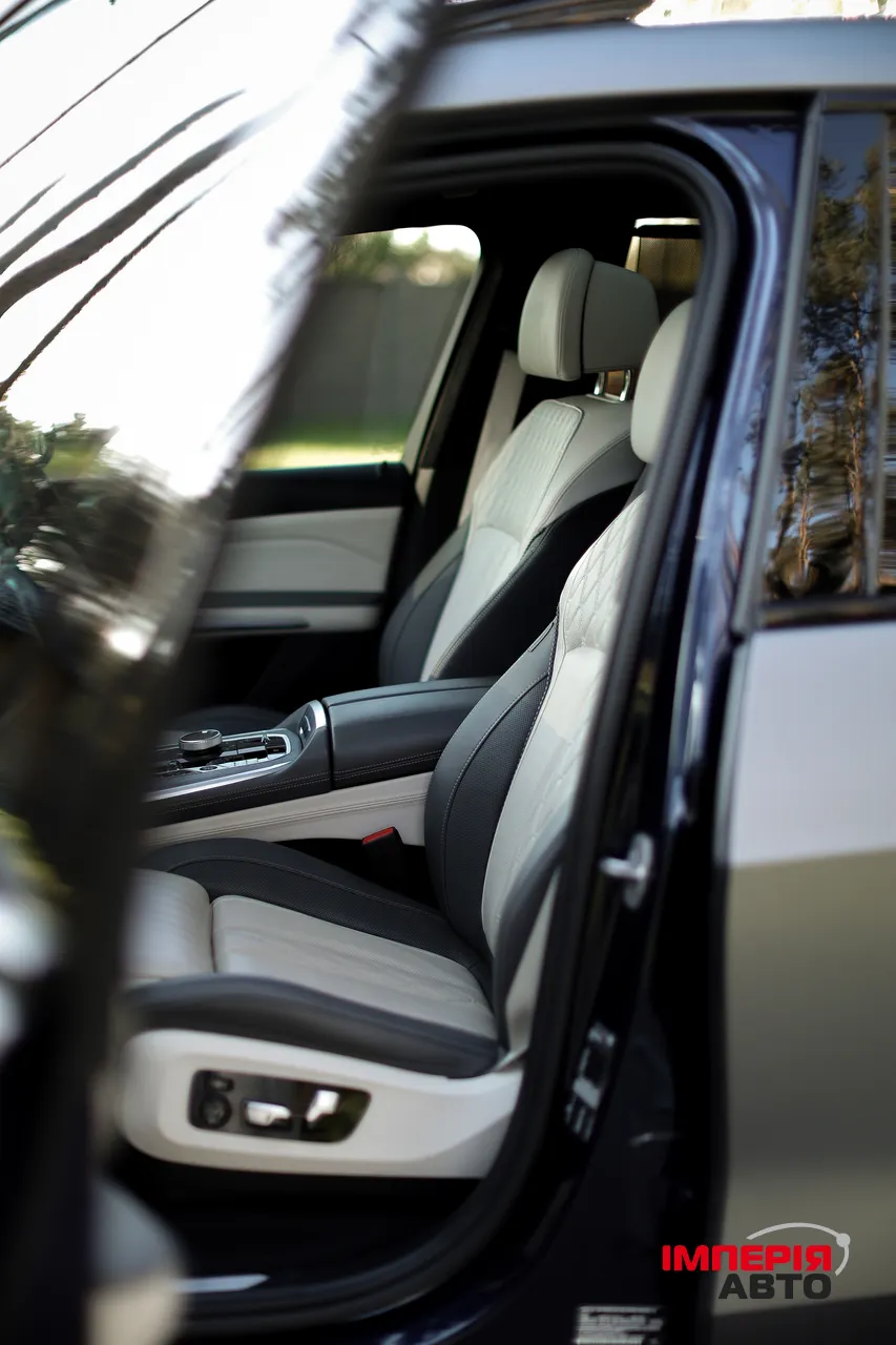 BMW X7 - фото 13