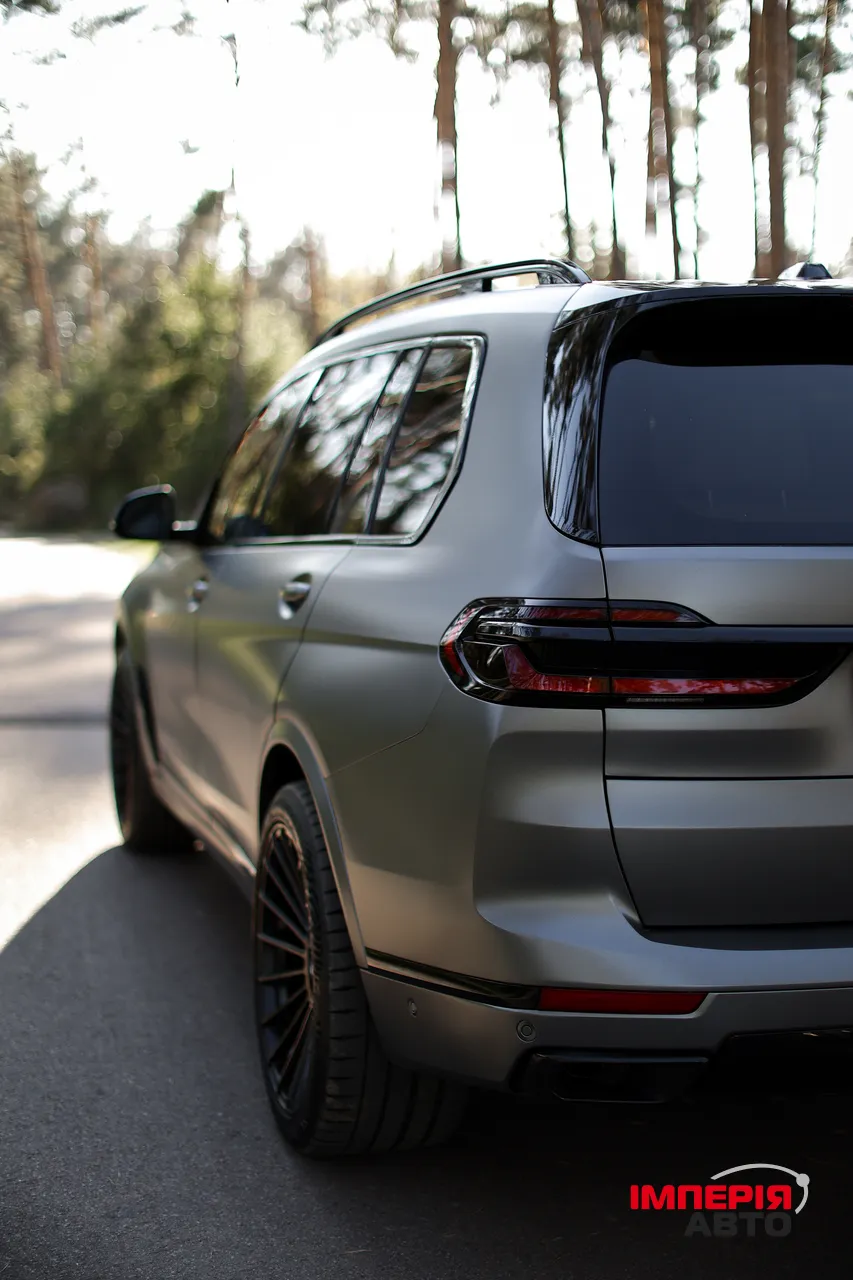 BMW X7 - фото 22