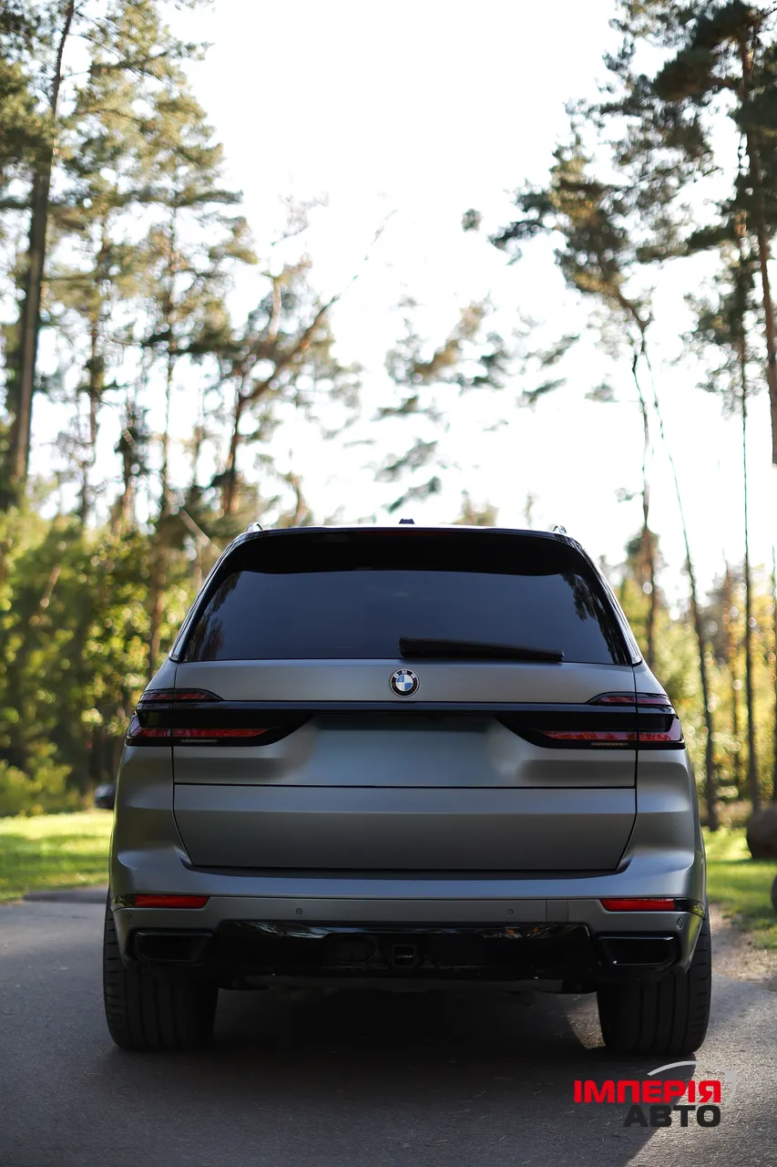 BMW X7 - фото 9