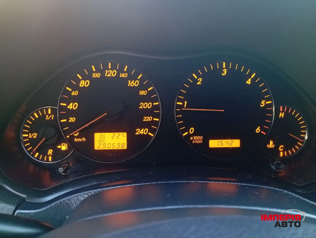 Toyota Avensis - фото 23