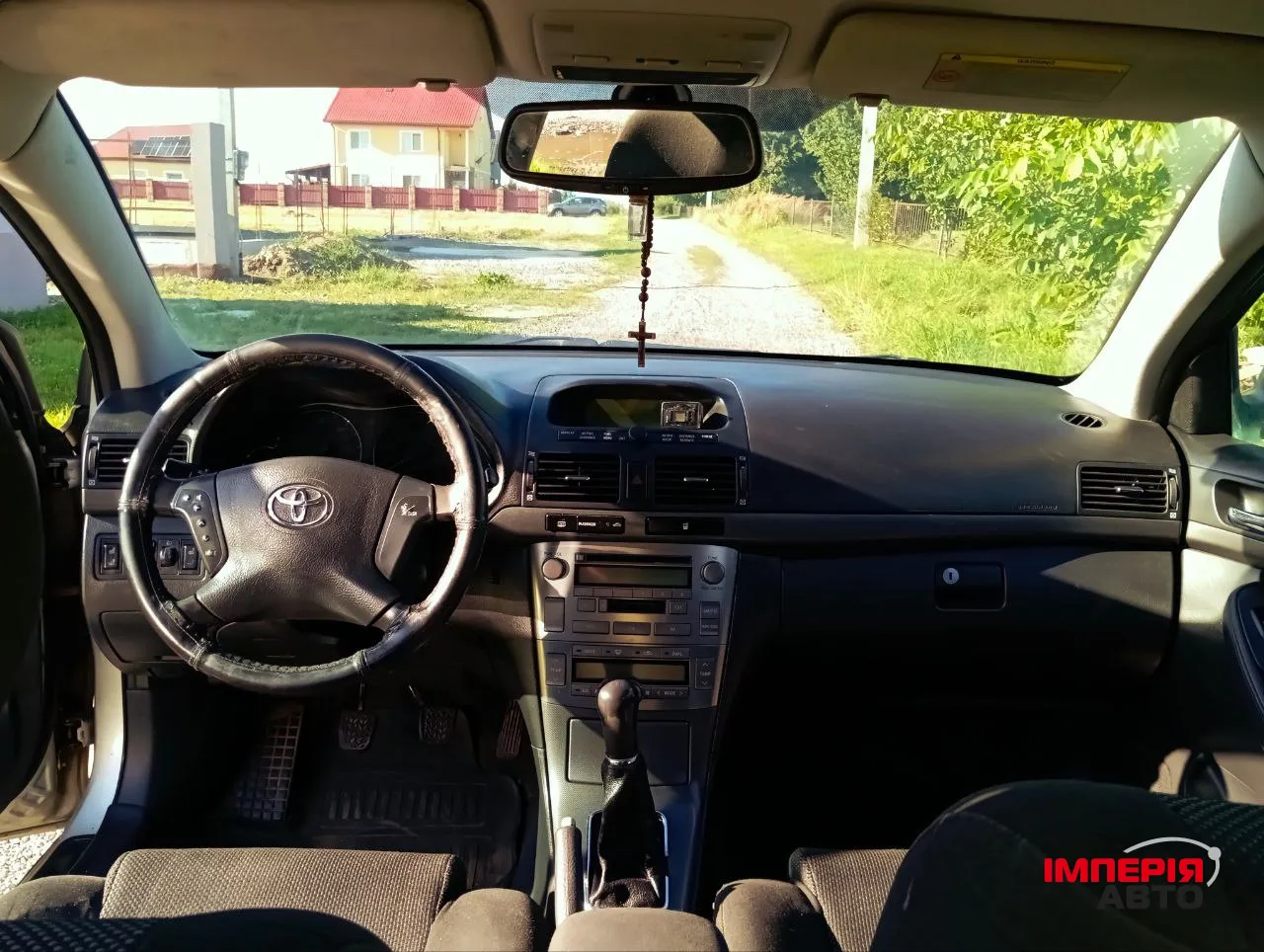 Toyota Avensis - фото 10