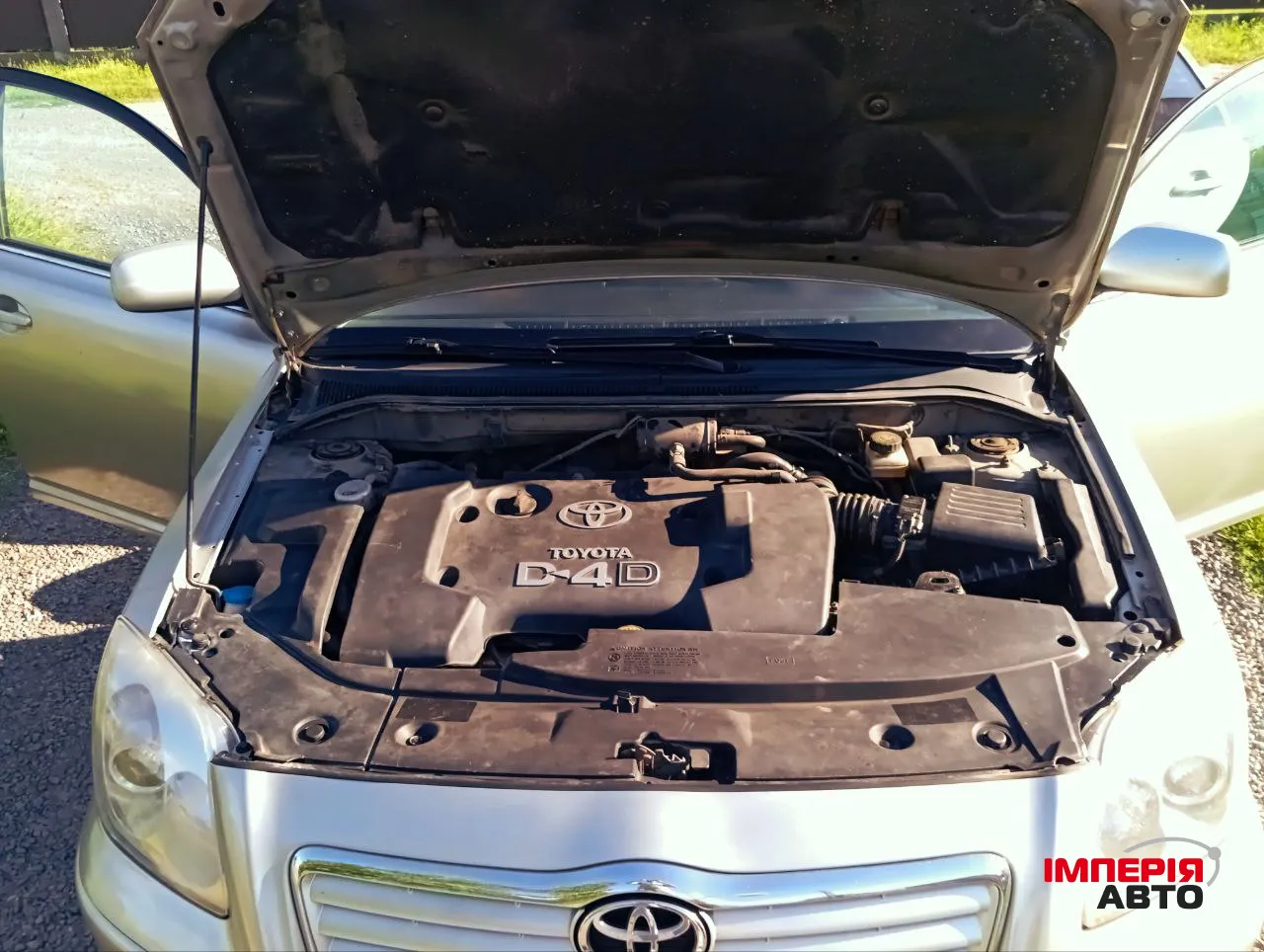 Toyota Avensis - фото 16