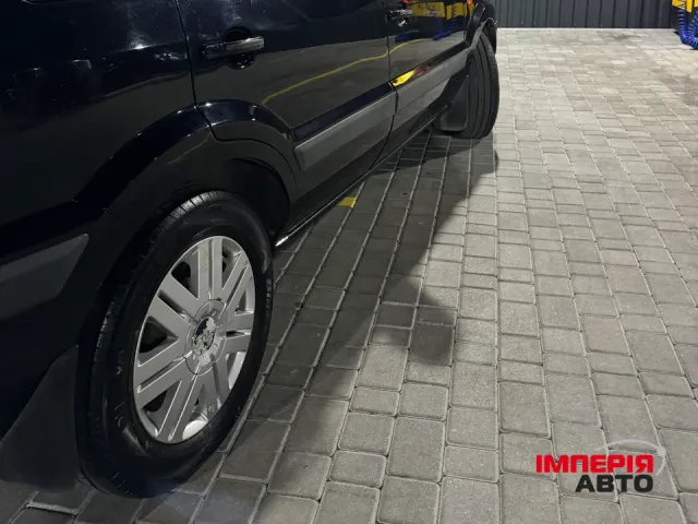 Ford Fusion - фото 2