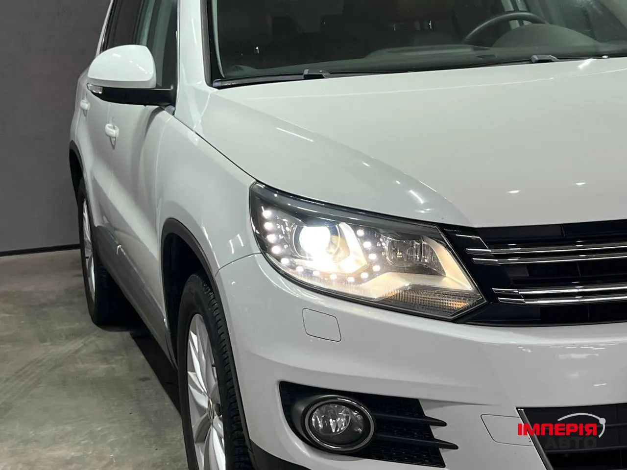 Volkswagen Tiguan - фото 2