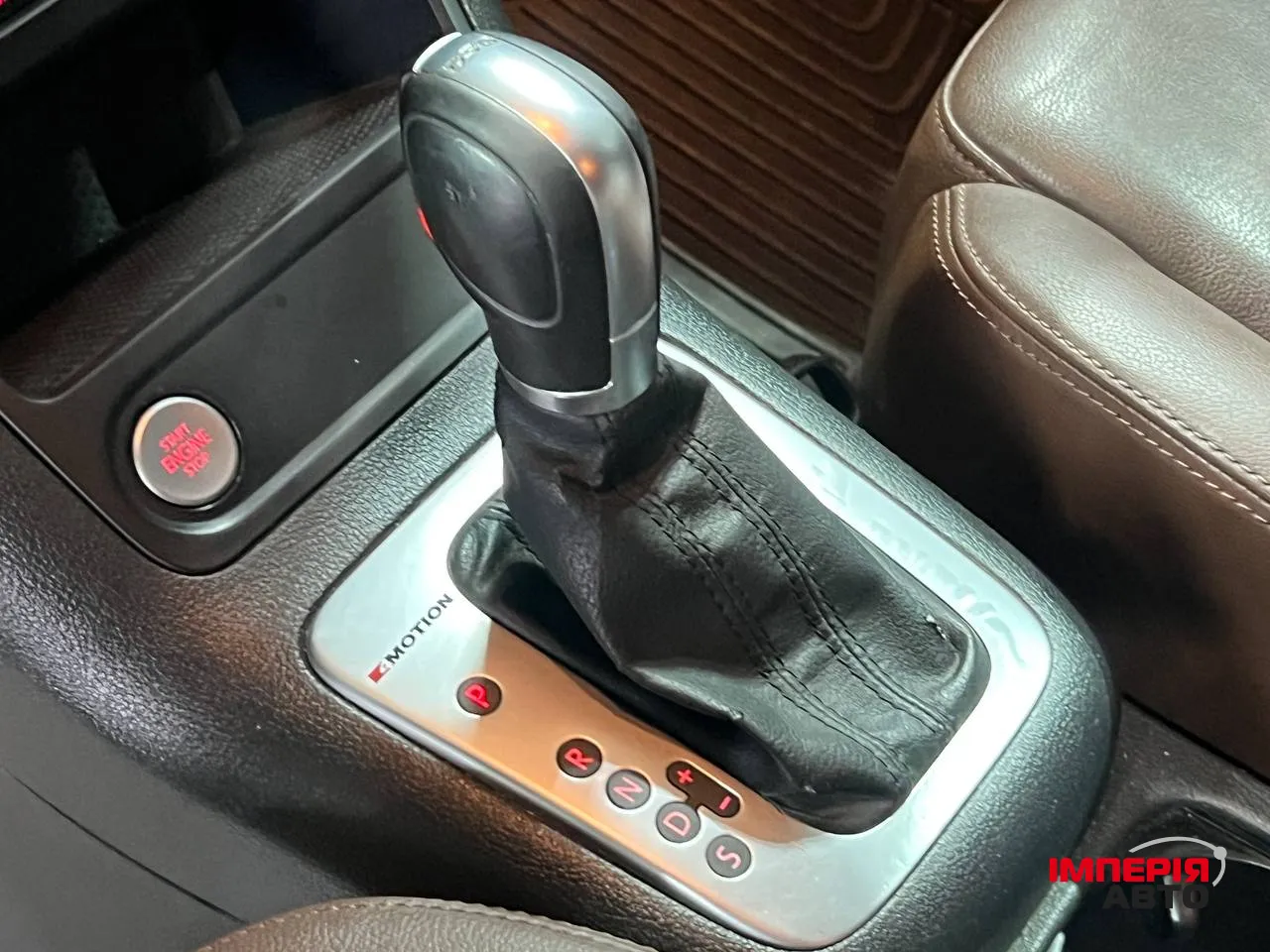 Volkswagen Tiguan - фото 16