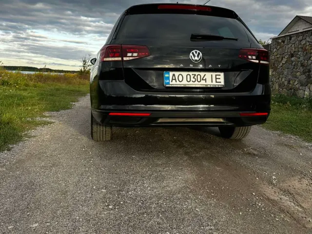 Volkswagen Passat - фото 4