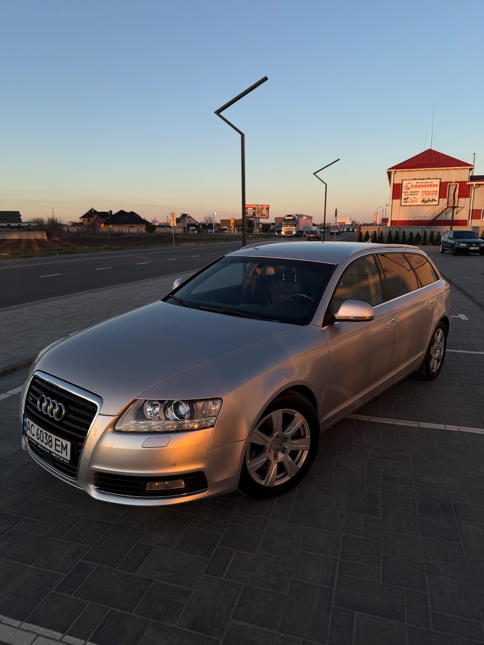 Audi A6 - фото 12