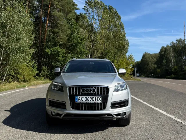 Audi Q7 - фото 1