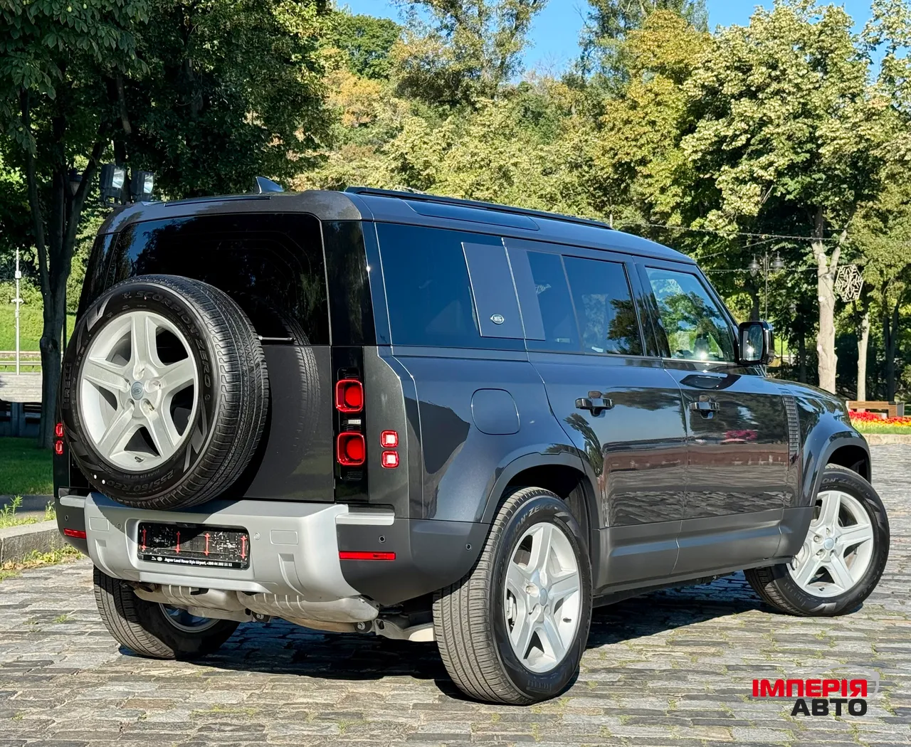 Land Rover Defender - фото 26
