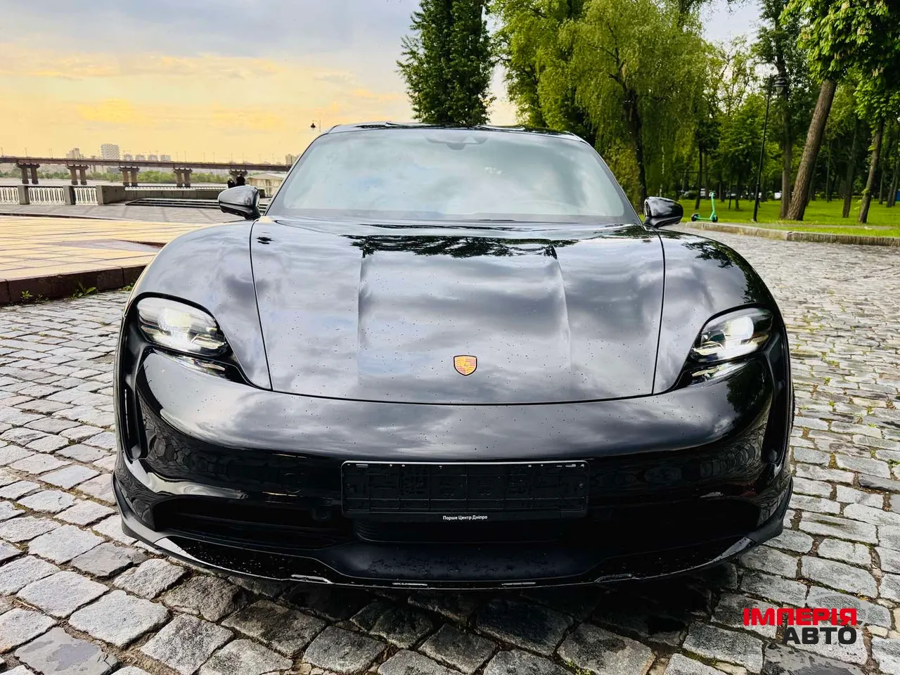 Porsche Taycan - фото 4