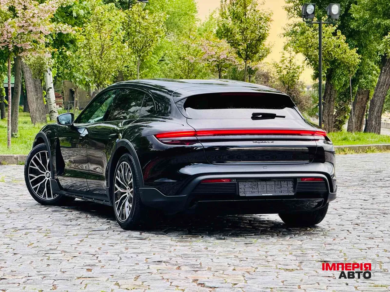 Porsche Taycan - фото 7