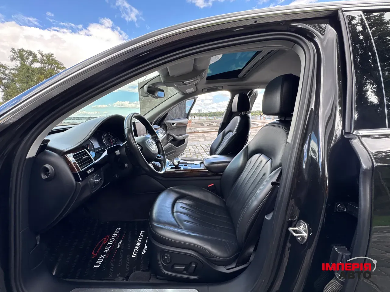 Audi A8 - фото 19