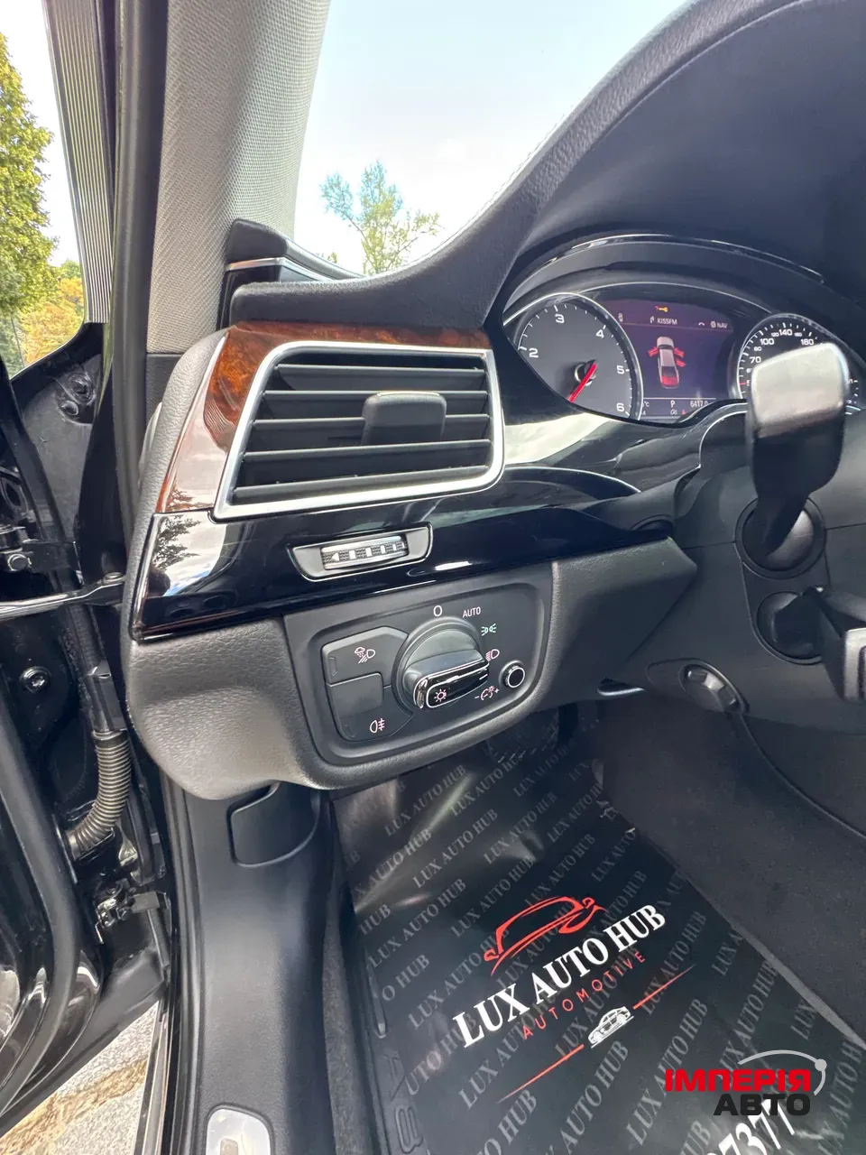 Audi A8 - фото 17