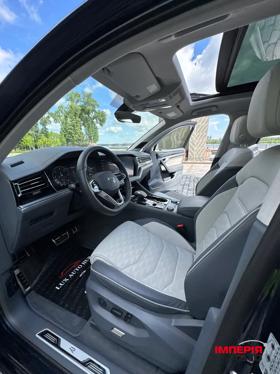 Volkswagen Touareg - фото 24