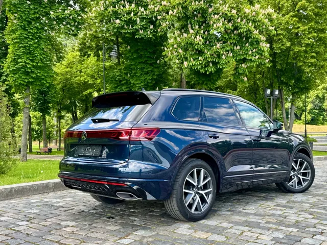 Volkswagen Touareg - фото 5