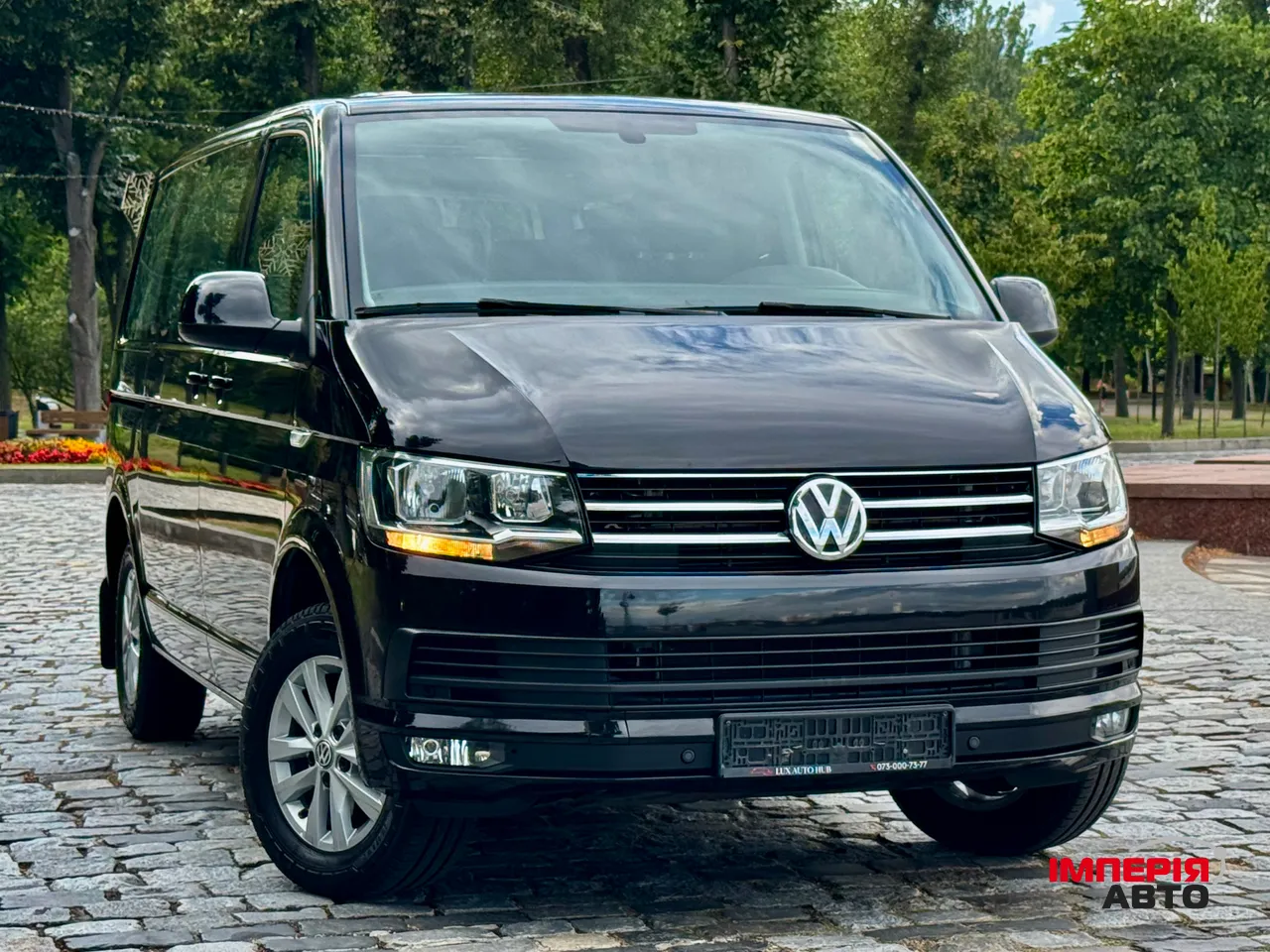 Volkswagen Caravelle - фото 1