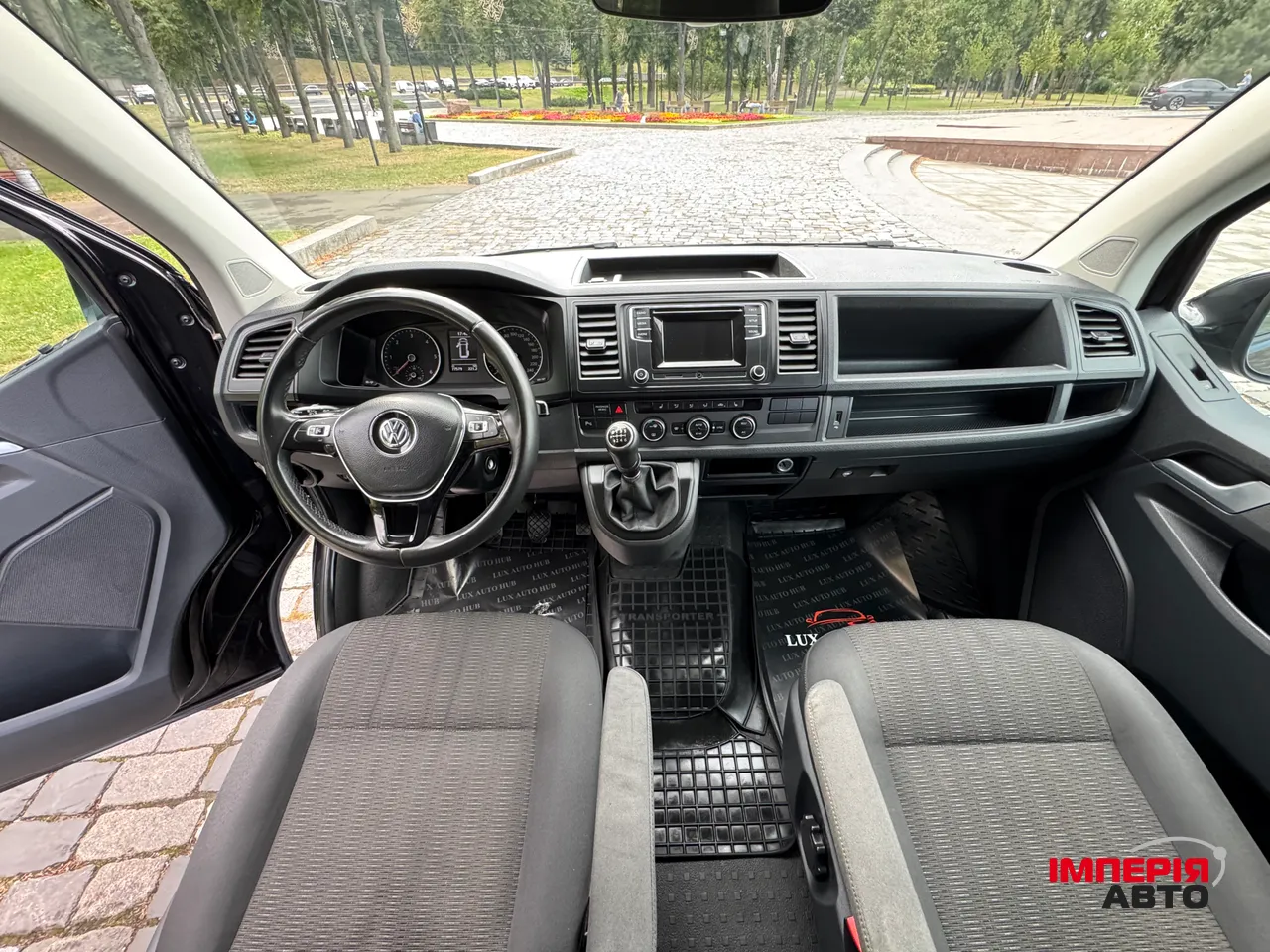 Volkswagen Caravelle - фото 22