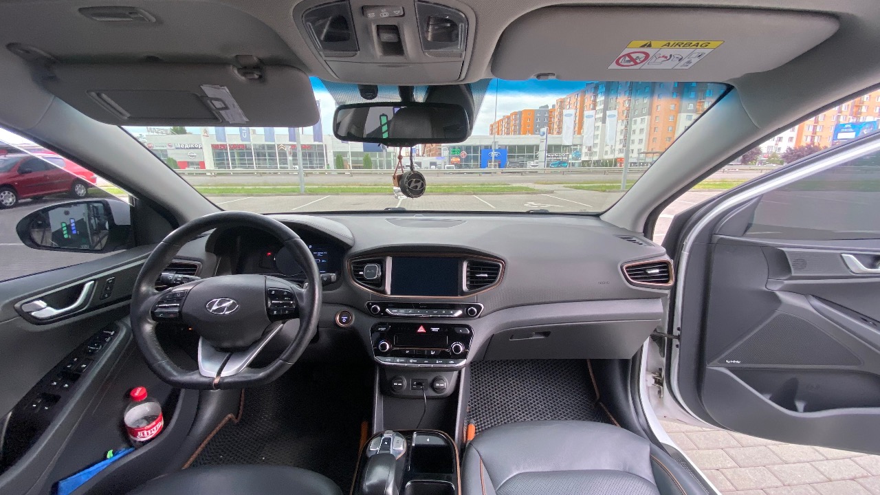 Hyundai IONIQ - фото 6
