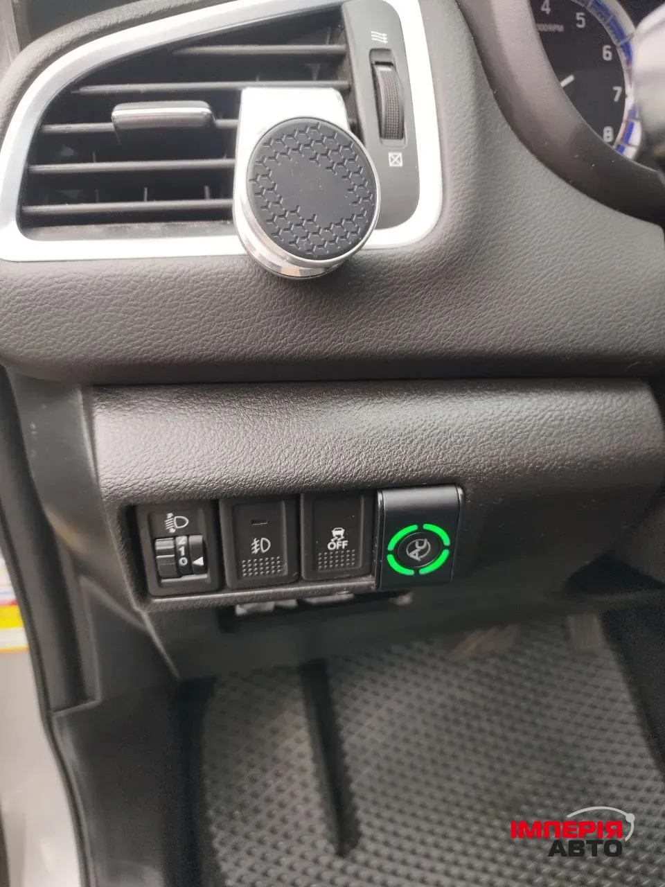Suzuki SX4 - фото 12