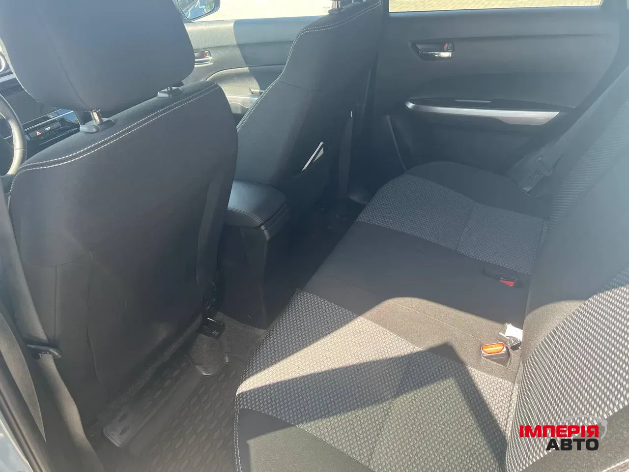 Suzuki Vitara - фото 19