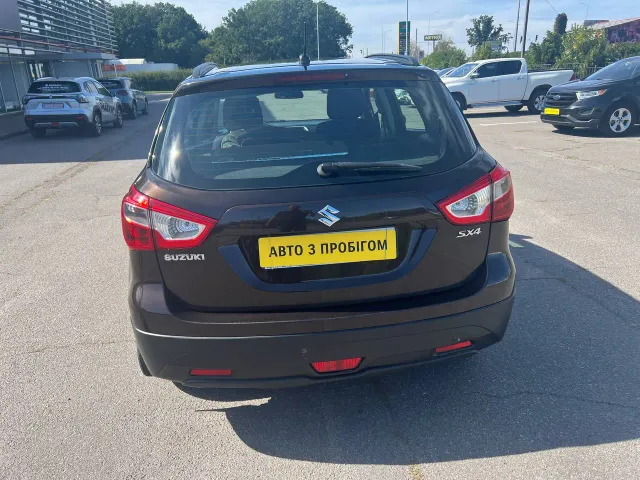 Suzuki SX4 - фото 3