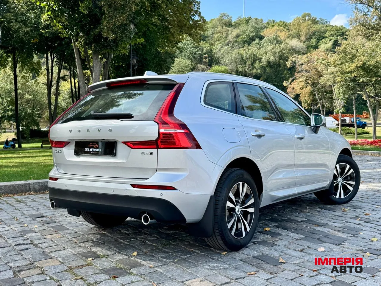 Volvo XC60 - фото 6