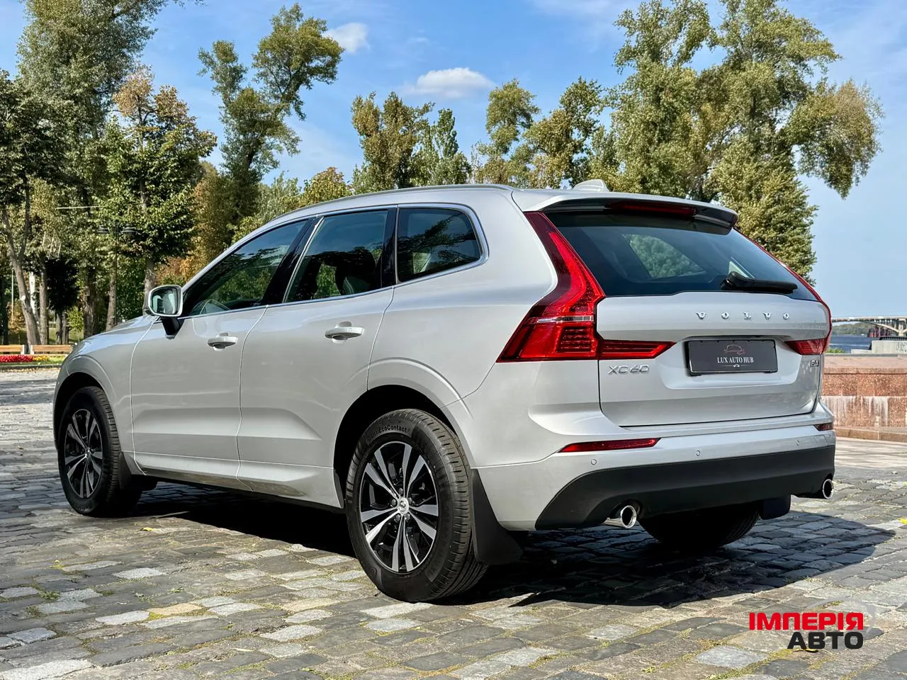 Volvo XC60 - фото 9