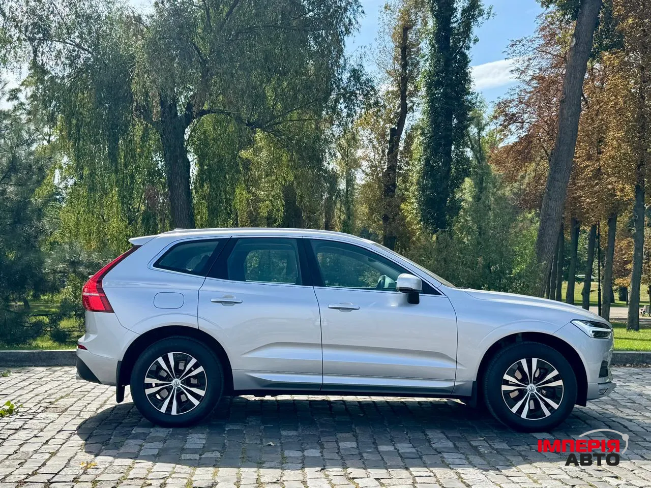 Volvo XC60 - фото 3