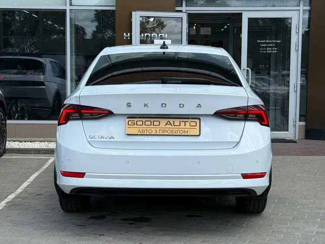Skoda Octavia - фото 2