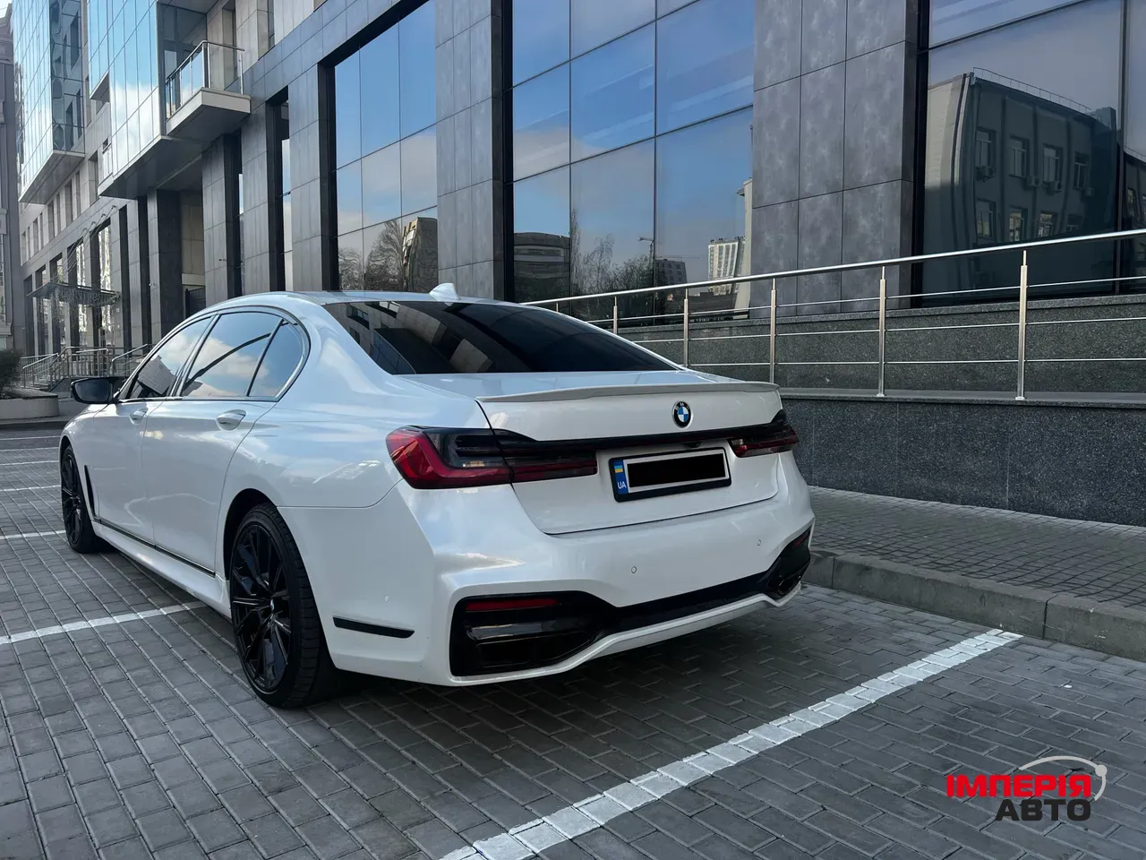 BMW 7 серії - фото 10