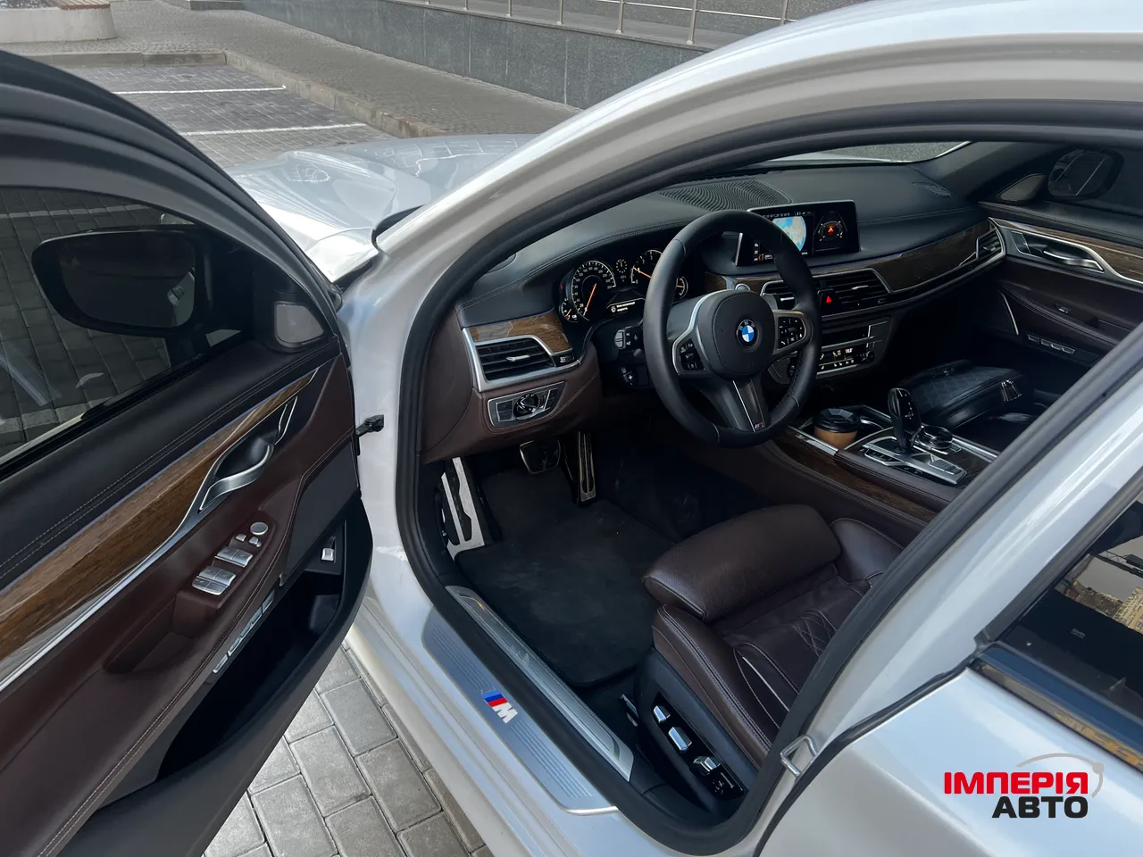 BMW 7 серії - фото 18