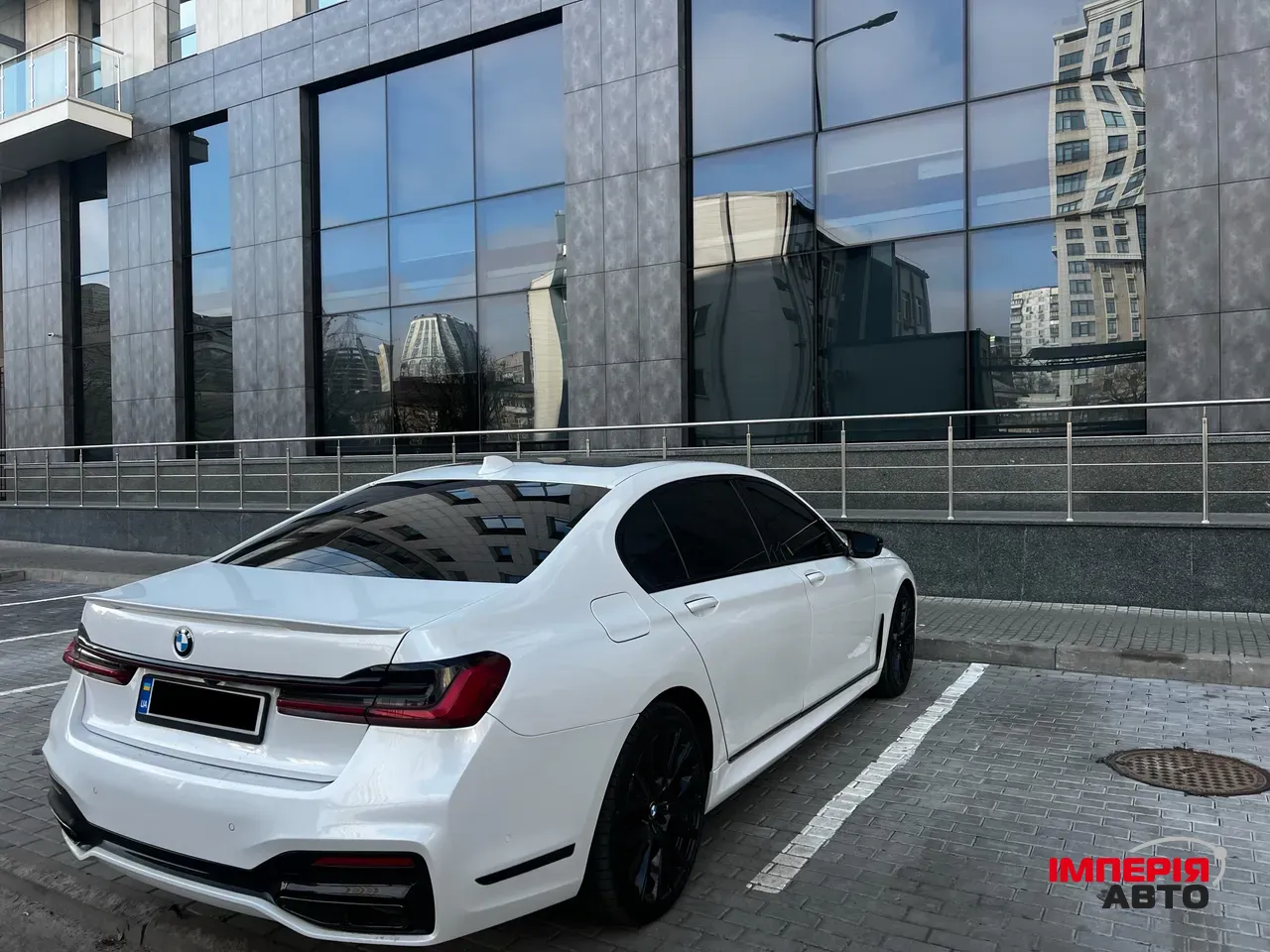 BMW 7 серії - фото 14