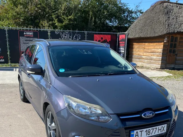 Ford Focus - фото 5