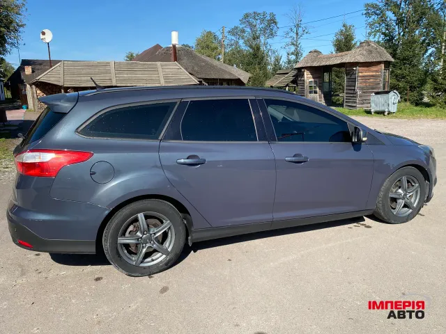 Ford Focus - фото 2
