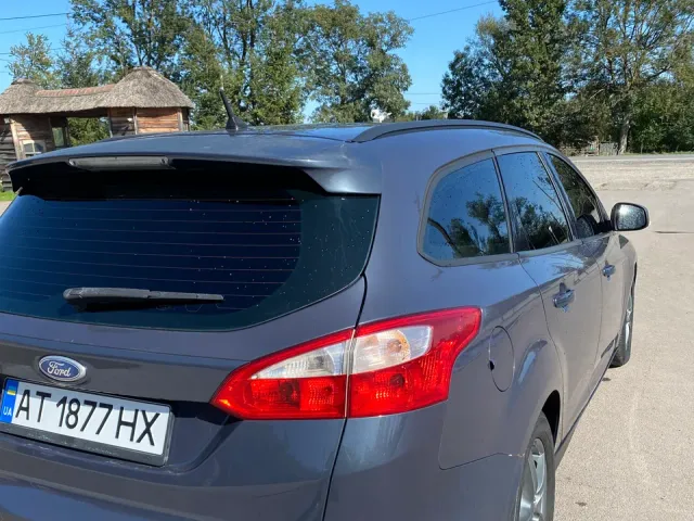 Ford Focus - фото 3