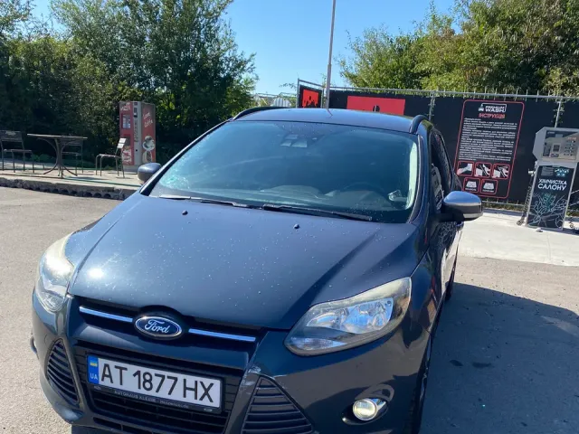 Ford Focus - фото 1