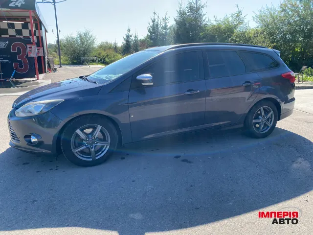 Ford Focus - фото 4