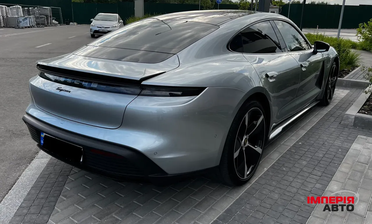 Porsche Taycan - фото 8